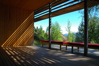 77_vigilius-pool-4-insideoutside